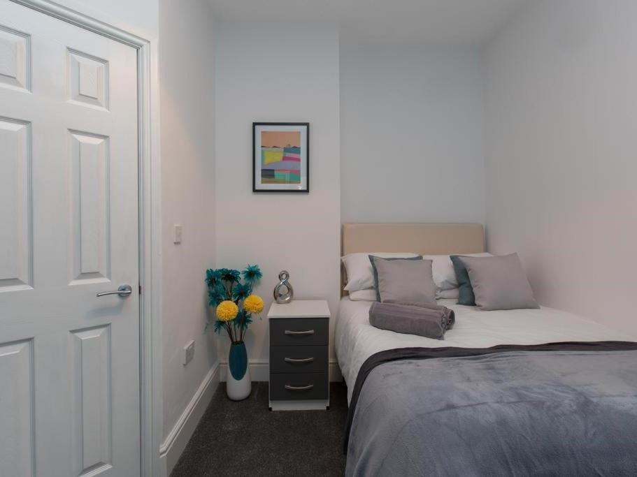 Townhouse @ 166 Ruskin Road 크루 외부 사진